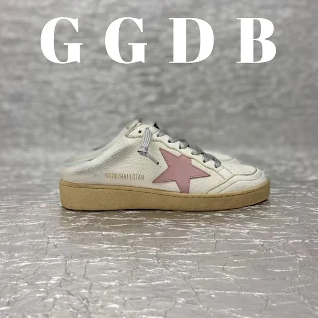 Golden Goose Sneakers Superstar distressed star product detail image 7