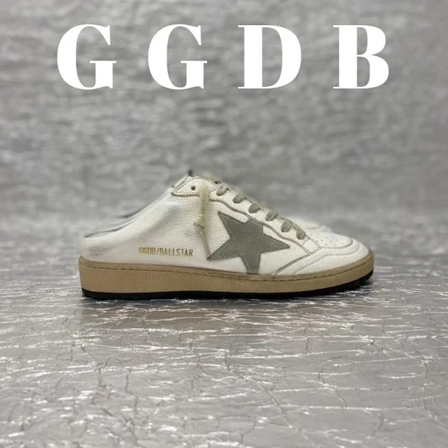 Golden Goose Sneakers Superstar distressed star product detail image 8