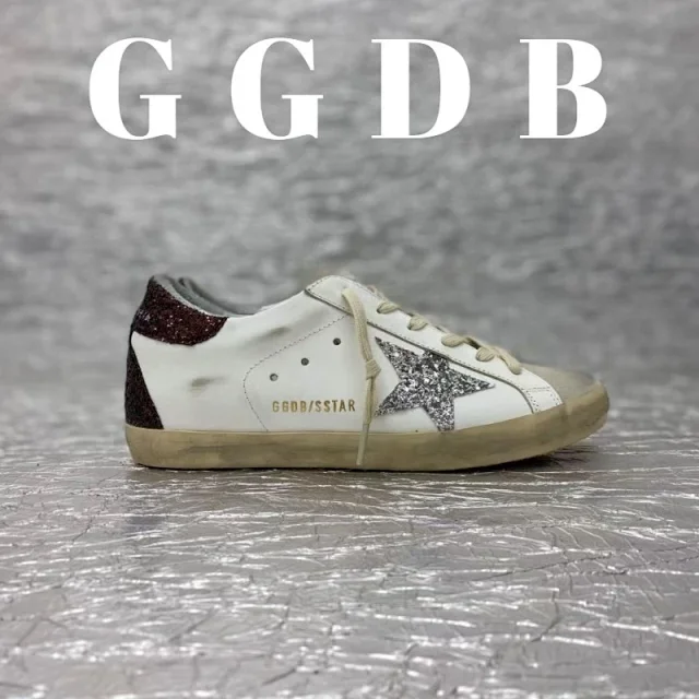 Golden Goose Sneakers Superstar distressed star product detail image 22