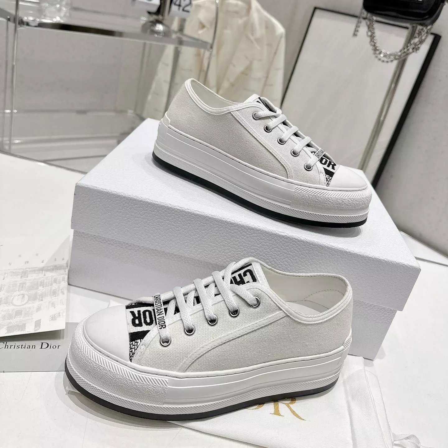 Dior Sneakers Walk'n'Dior low-top canvas — 19