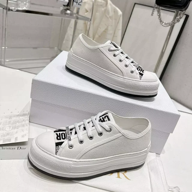 Dior Sneakers Walk'n'Dior low-top canvas product detail image 18