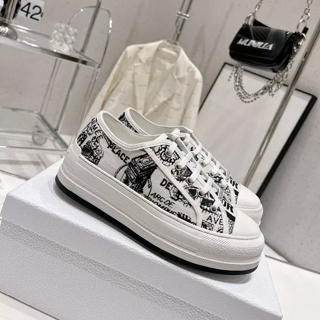 Dior Sneakers Walk'n'Dior low-top canvas product detail image 5
