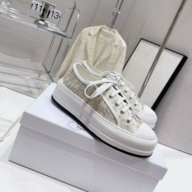 Dior Sneakers Walk'n'Dior low-top canvas product detail image 13