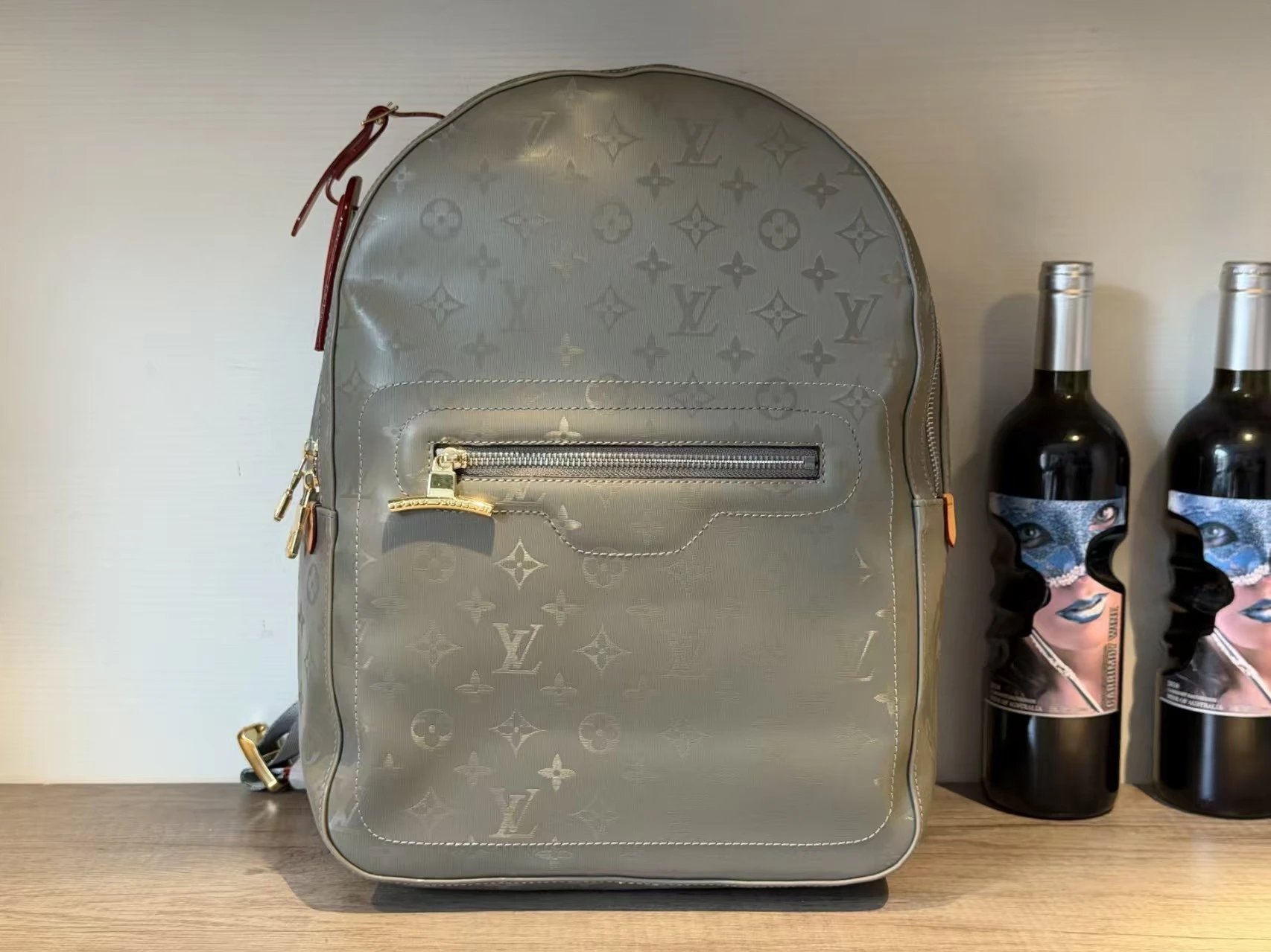 Louis Vuitton Christopher MM Monogram Surplus