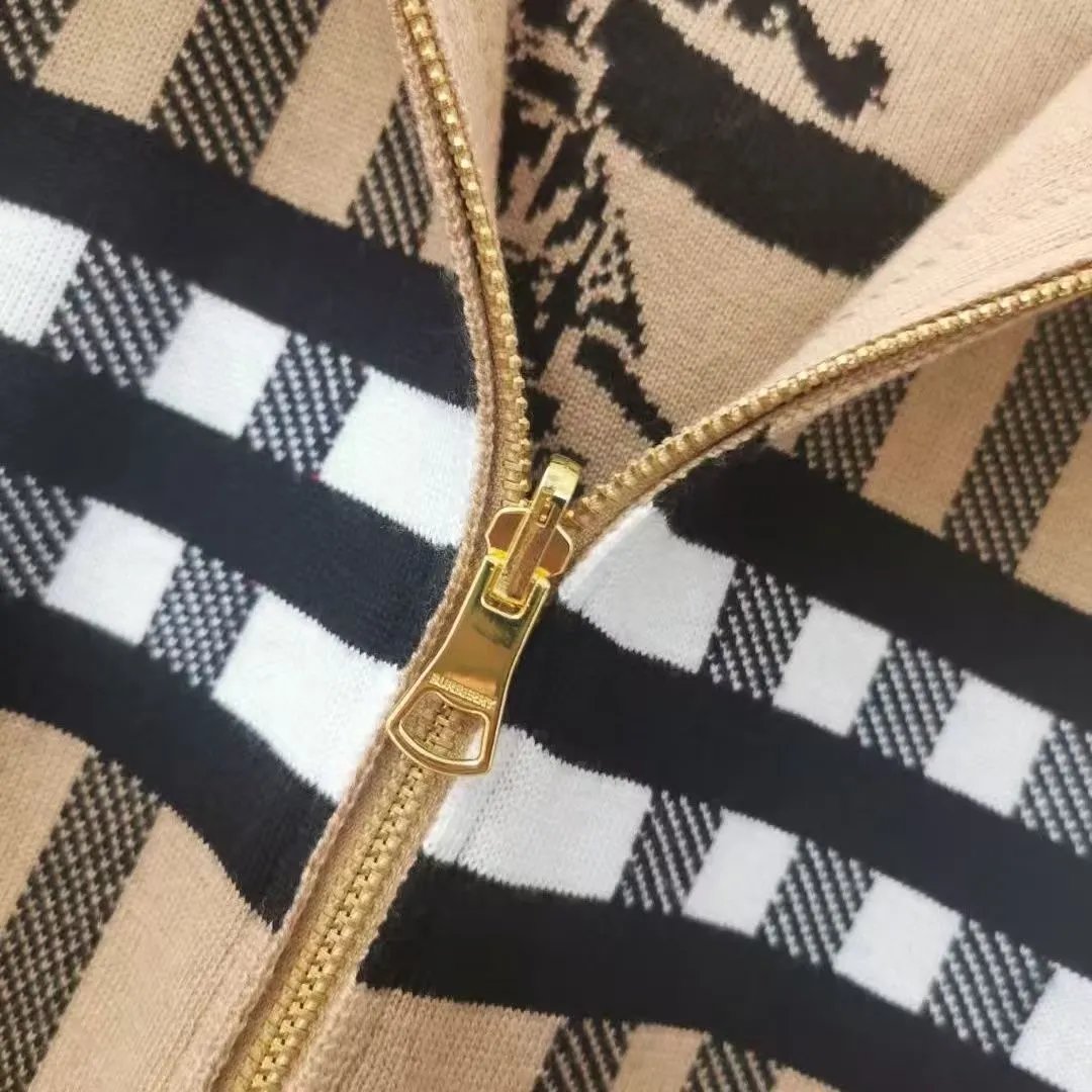 Hooded Zip Sweater photo 4
