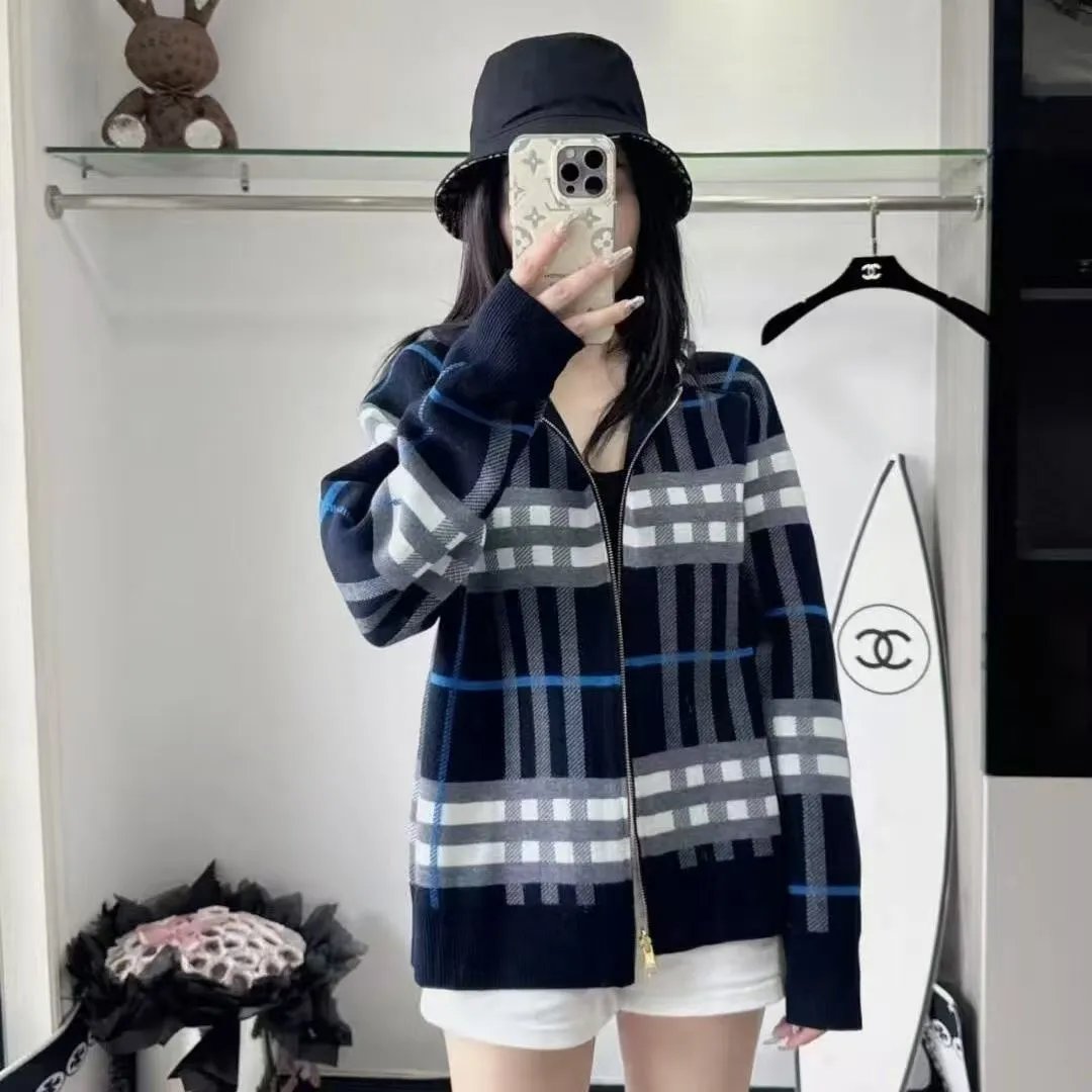 Hooded Zip Sweater photo 3