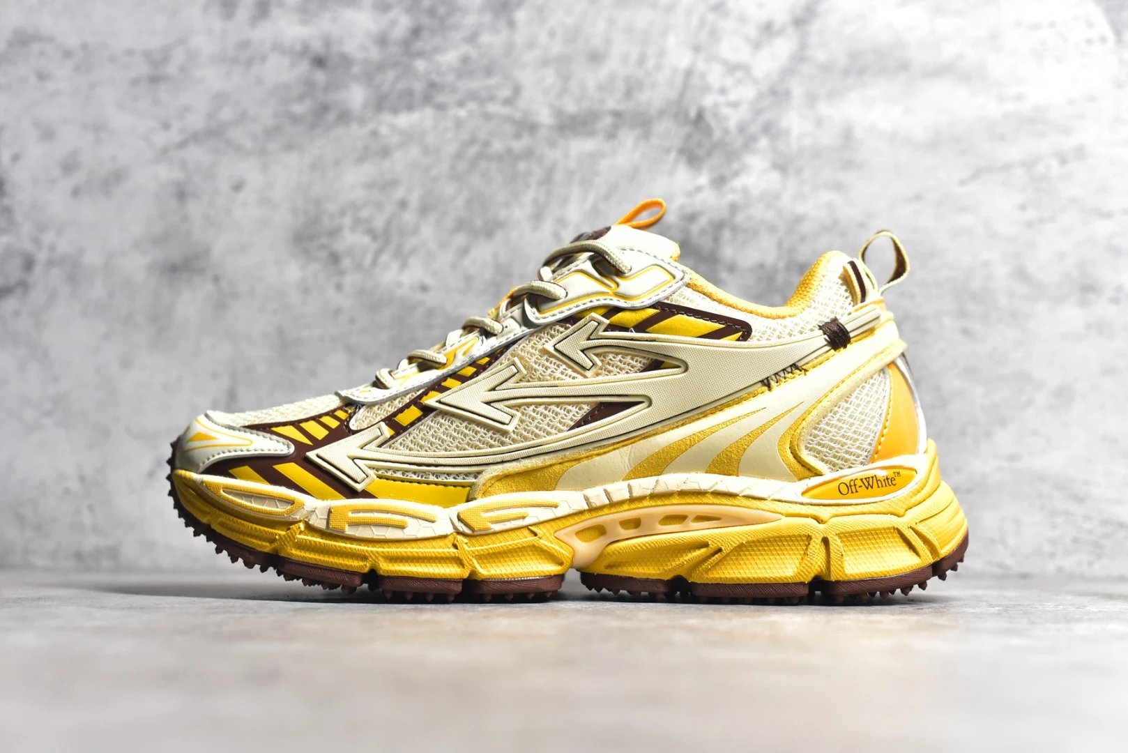 Off-White Retro Sneakers Yellow