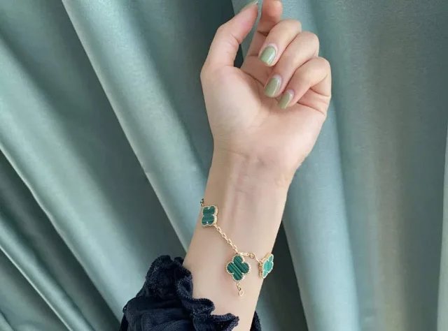 1:1 high quality goods S925 sterling silver high version four-leaf clover five-flower bracelet women's three-room two lucky bracelet