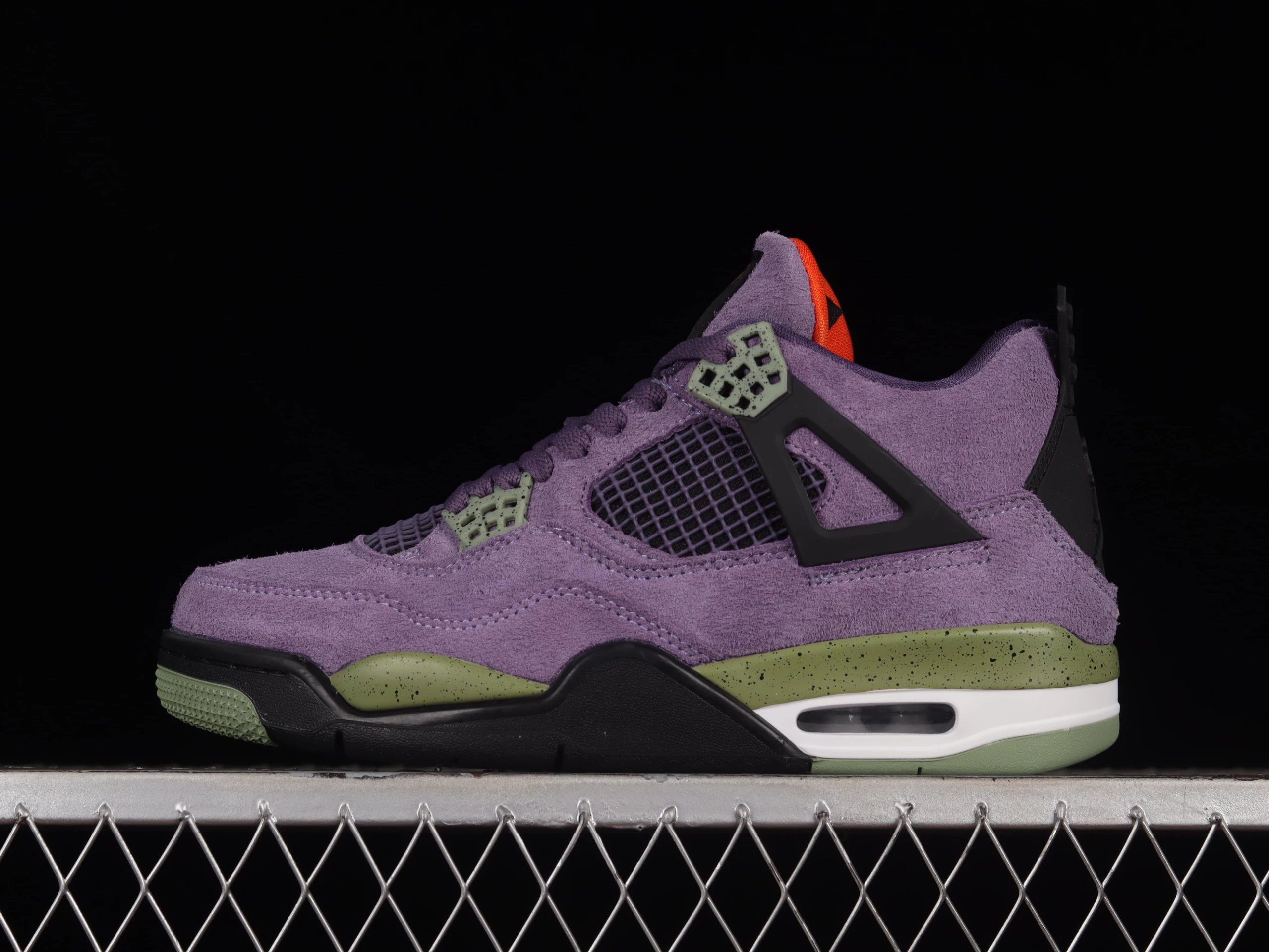 AQ9129-500 Canyon Purple