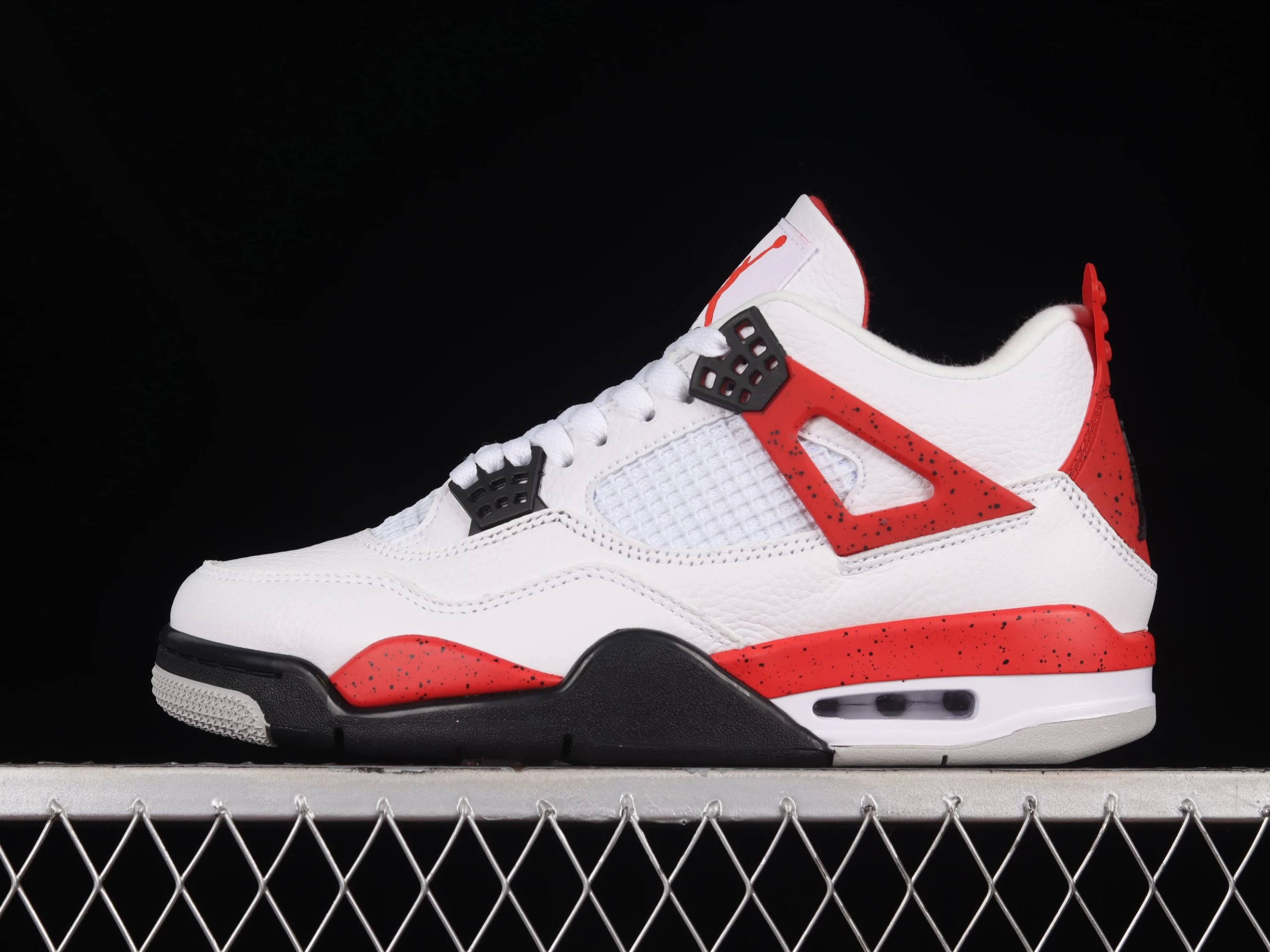 DH6927-161 Red Cement