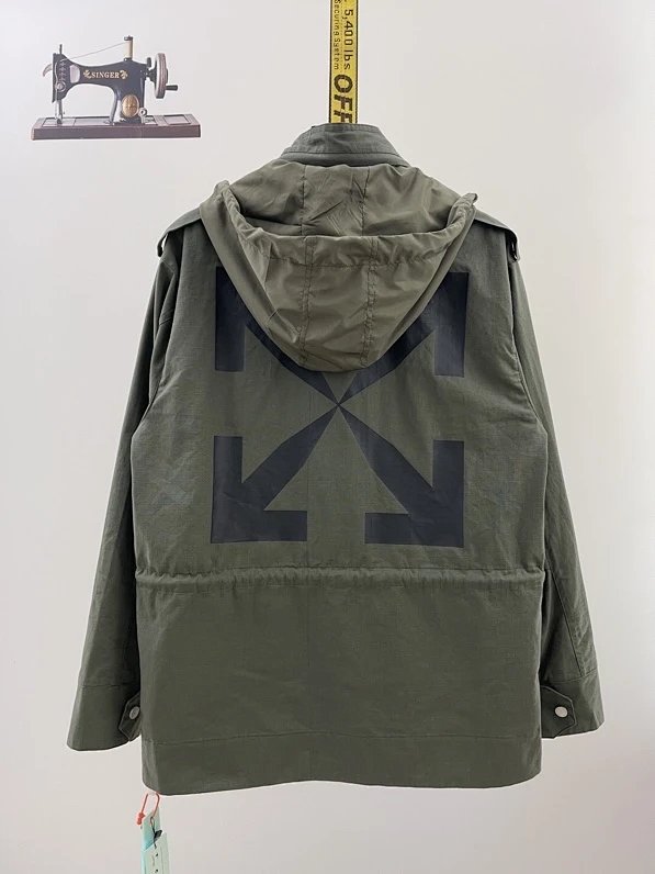 Off White  OW251