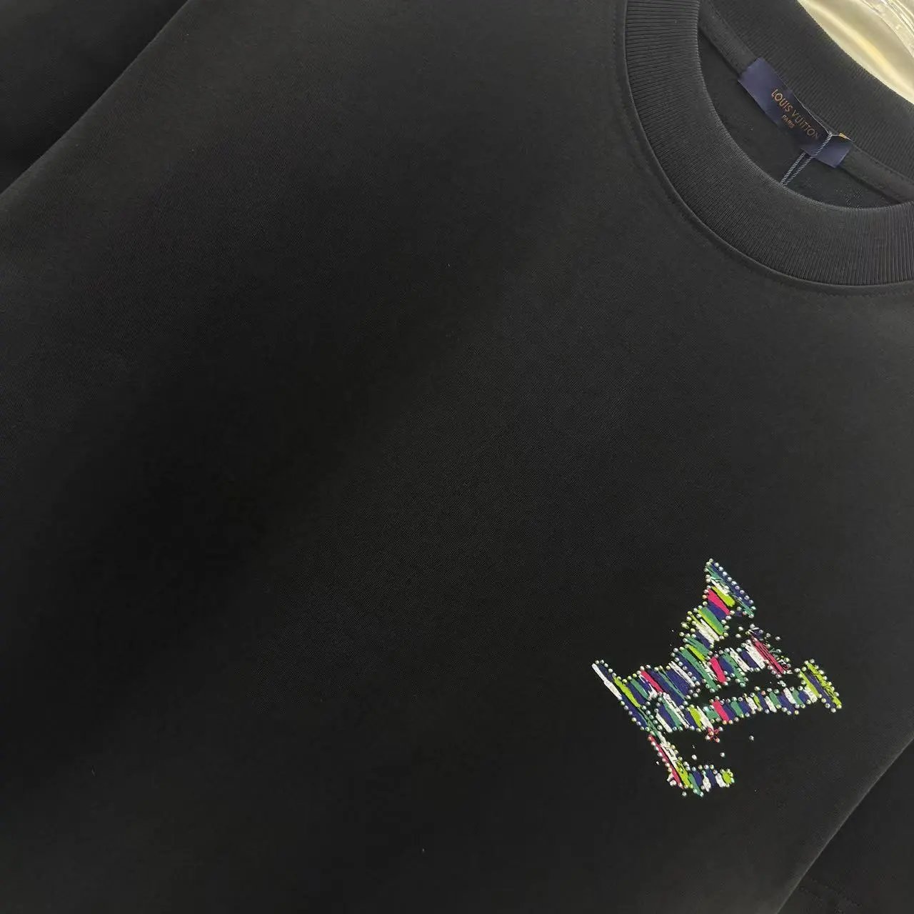 Unisex loose-fitting round-neck short-sleeved shirt