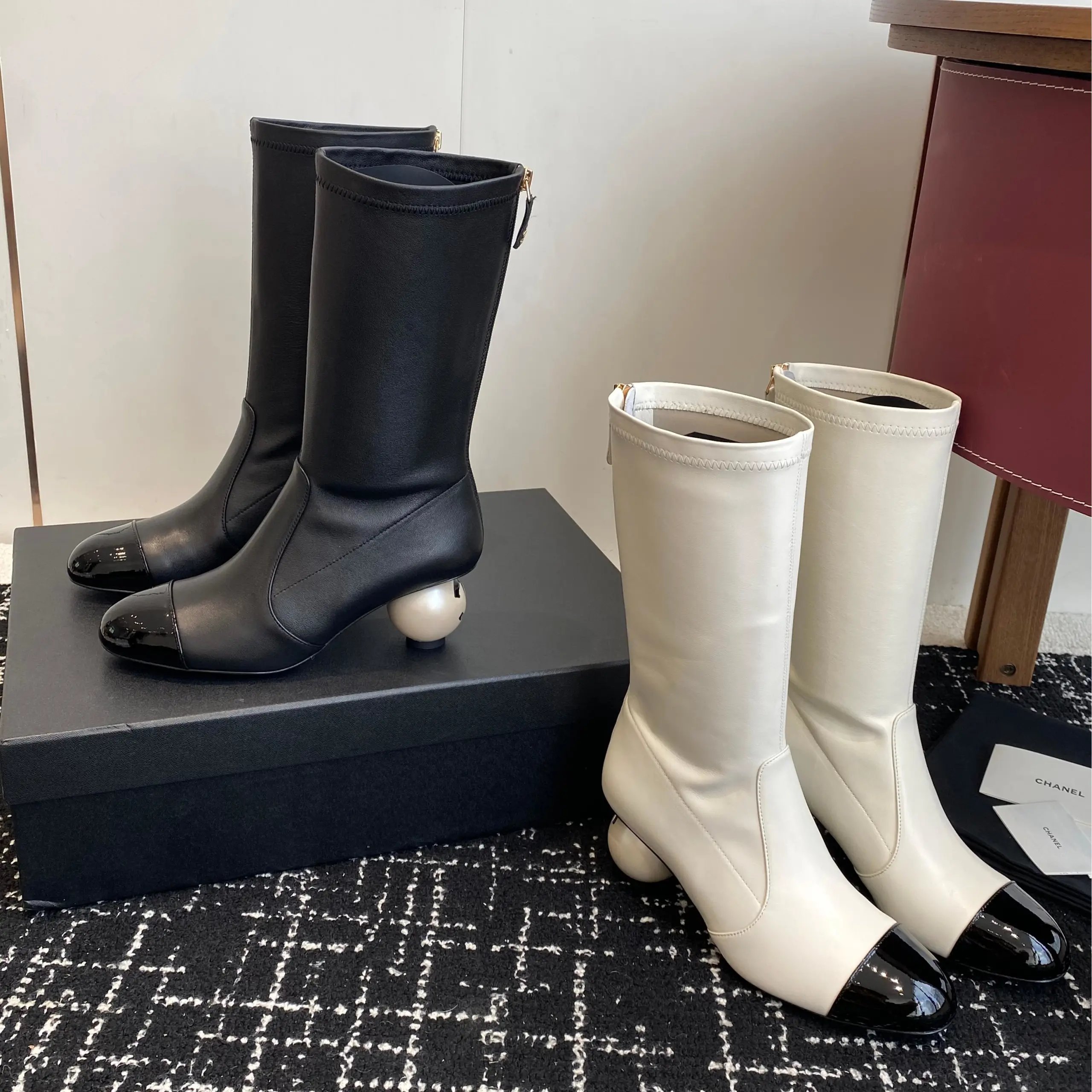 CH@NEL Big pearl heel elastic ankle boots