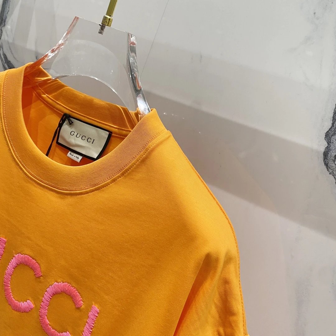 Retro pink letter embroidered round neck short-sleeved T-shirt
