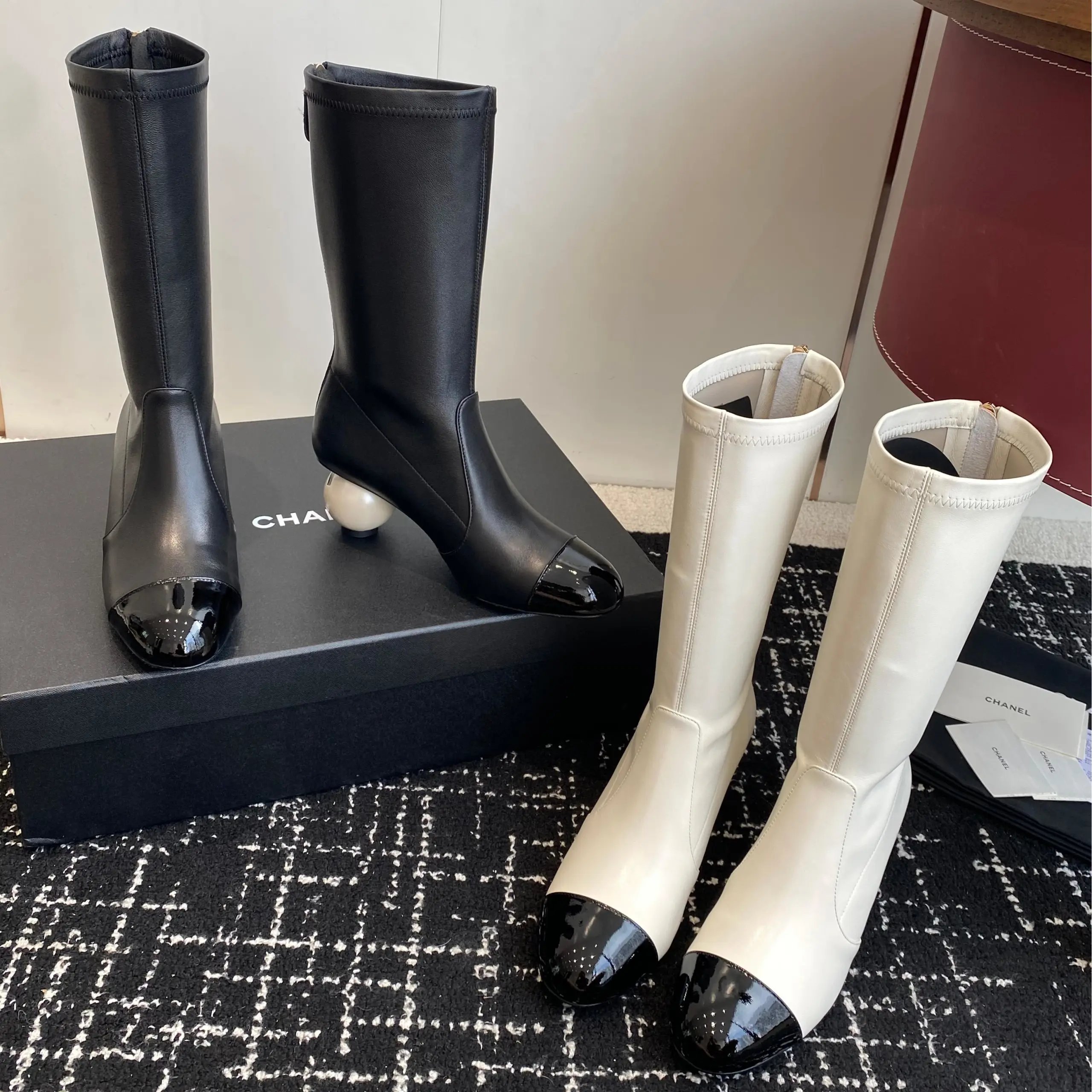 CH@NEL Big pearl heel elastic ankle boots