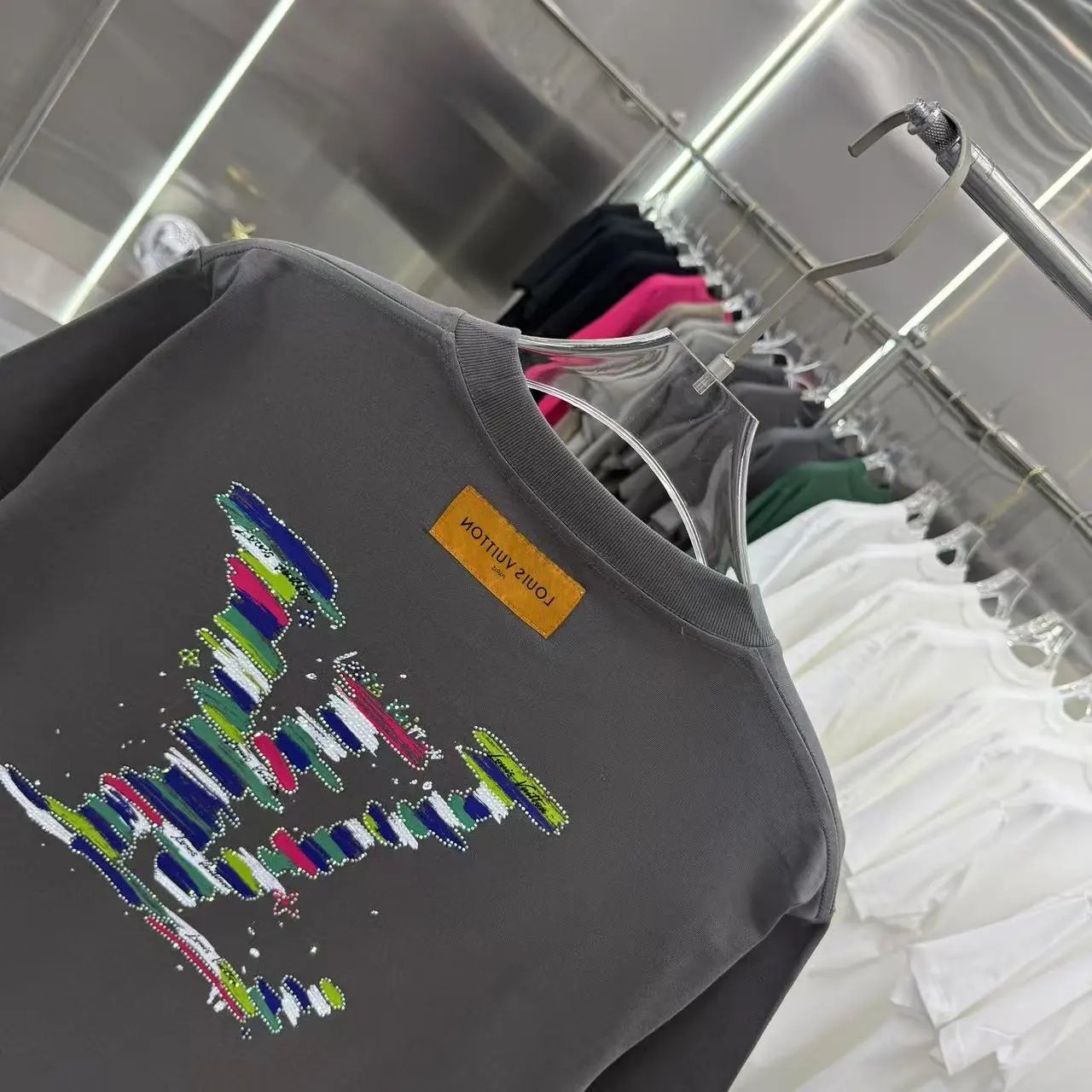 Unisex loose-fitting round-neck short-sleeved shirt