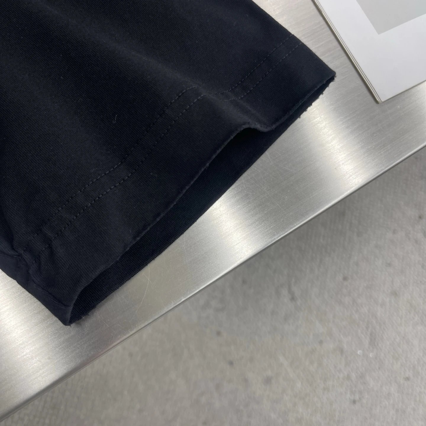 New washed short-sleeved ripped T-shirt