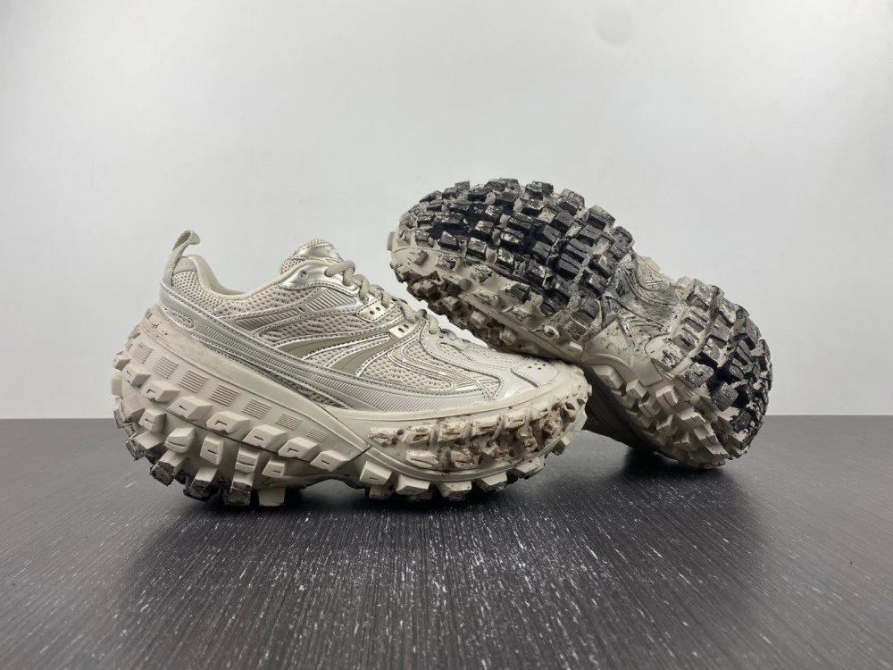 Shoes that look like tires