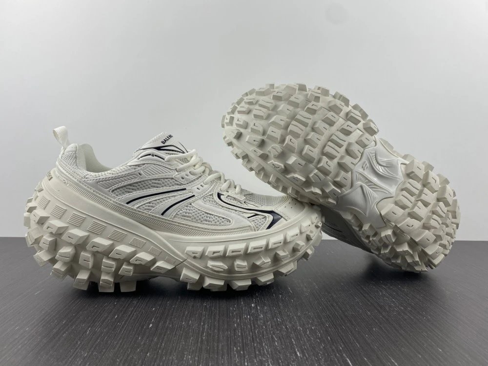 Shoes that look like tires