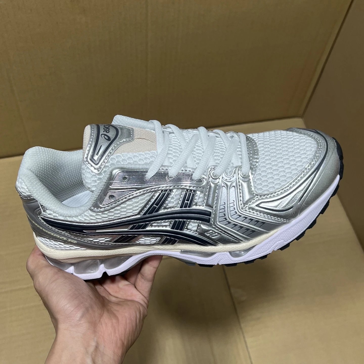 Silver white 1201A019-110