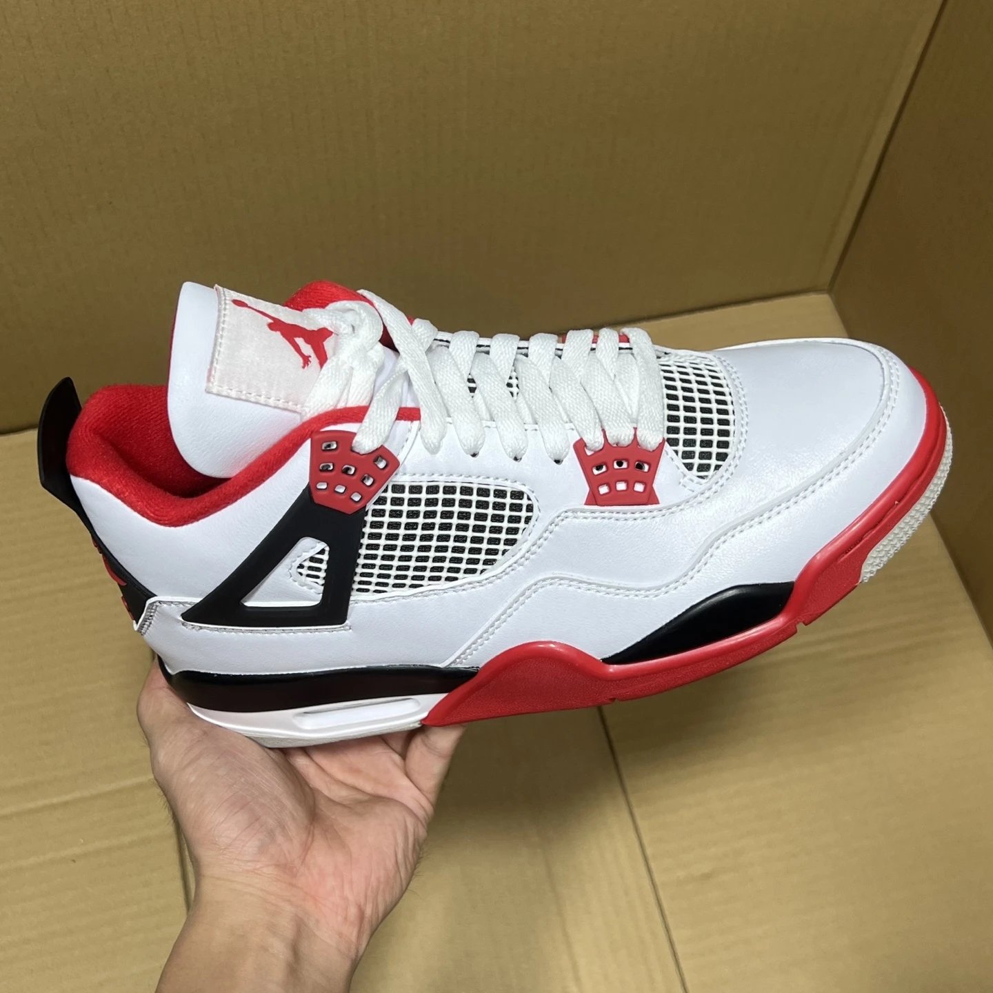 Thunder flame red