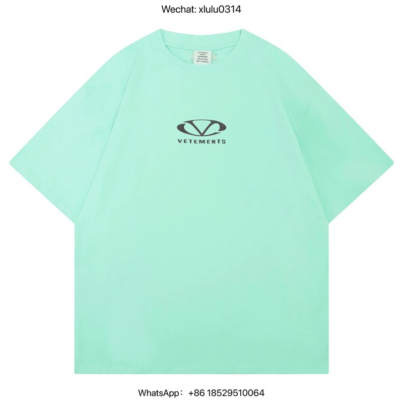 vtmV字母印花短袖