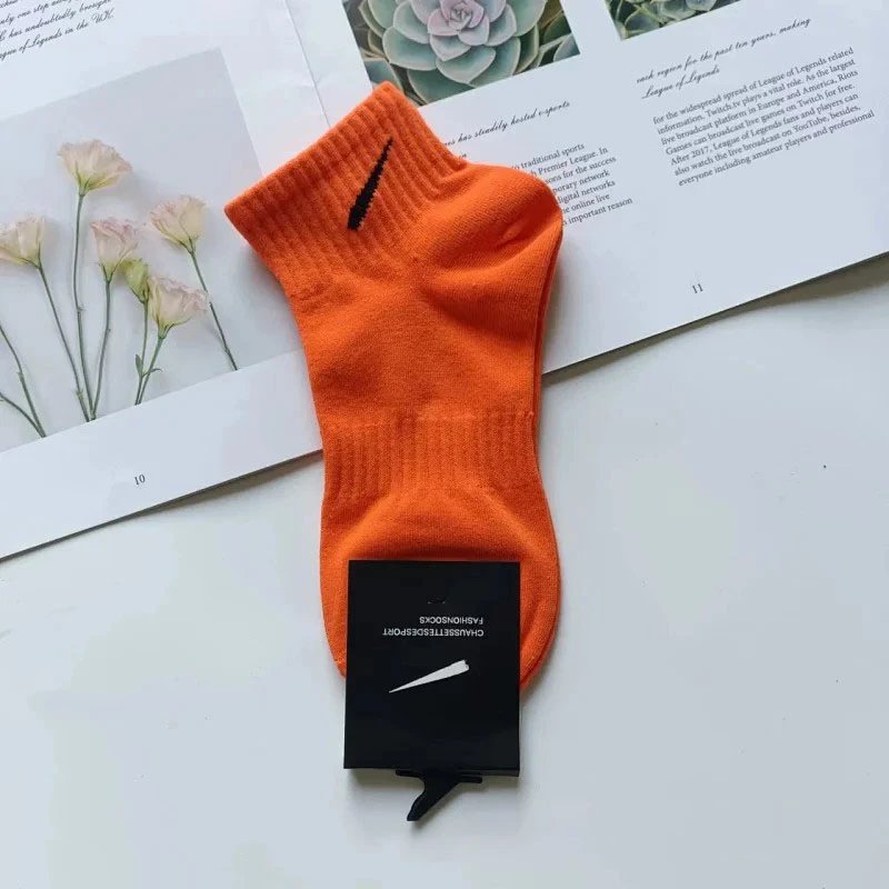 Nike Everyday Cushioned Ankle Socks Orange Black