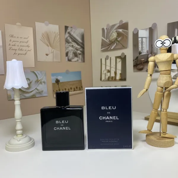 Chanel Bleu de Chanel Eau de Toilette Pour Homme Perfume - 1