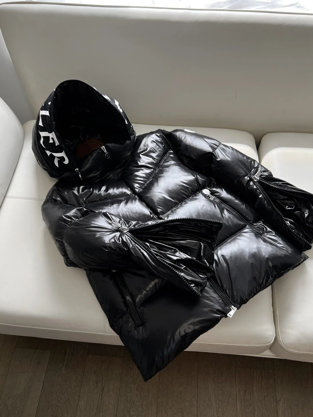 maloe High version down jacket