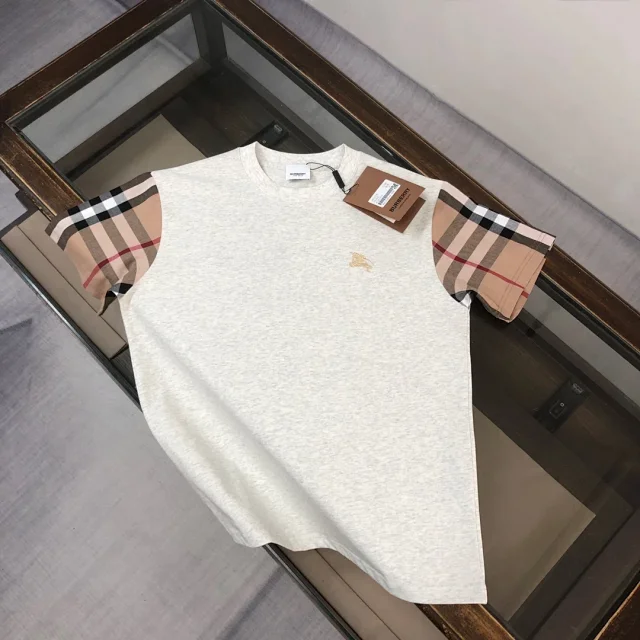 Burberry T-Shirts Short-Sleeve with Check Trim product detail image 9
