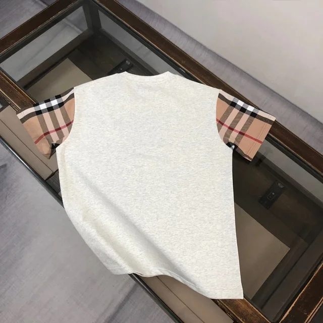 Burberry T-Shirts Short-Sleeve with Check Trim product detail image 10