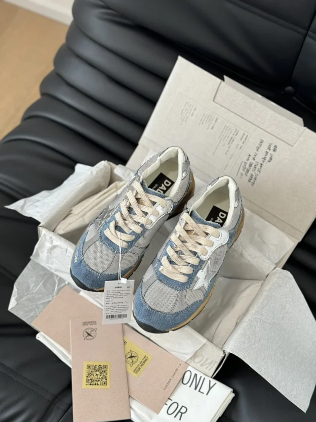 Golden Goose Sneakers Dad-Star chunky star product detail image 12