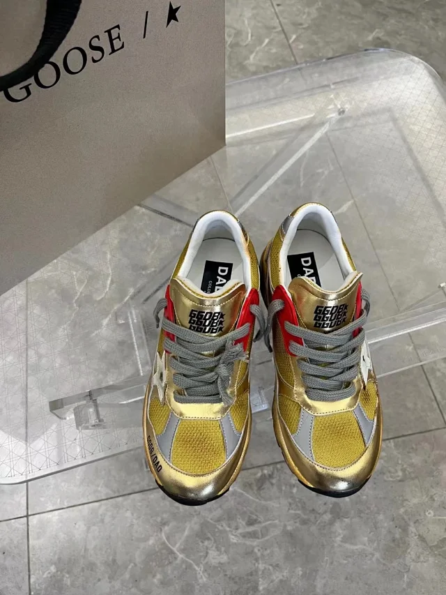 Golden Goose Sneakers Dad-Star chunky star product detail image 45