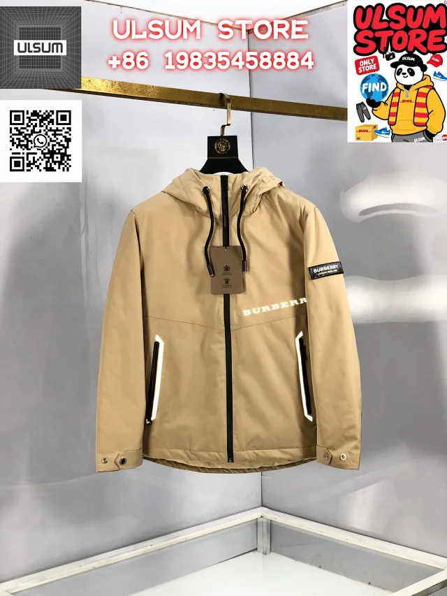 Burberry Down Jackets Hooded quilted jacket with check lining product detail image 42