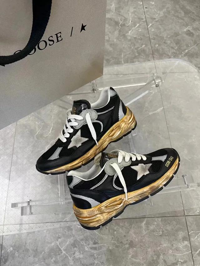 Golden Goose Sneakers Dad-Star chunky star product detail image 40