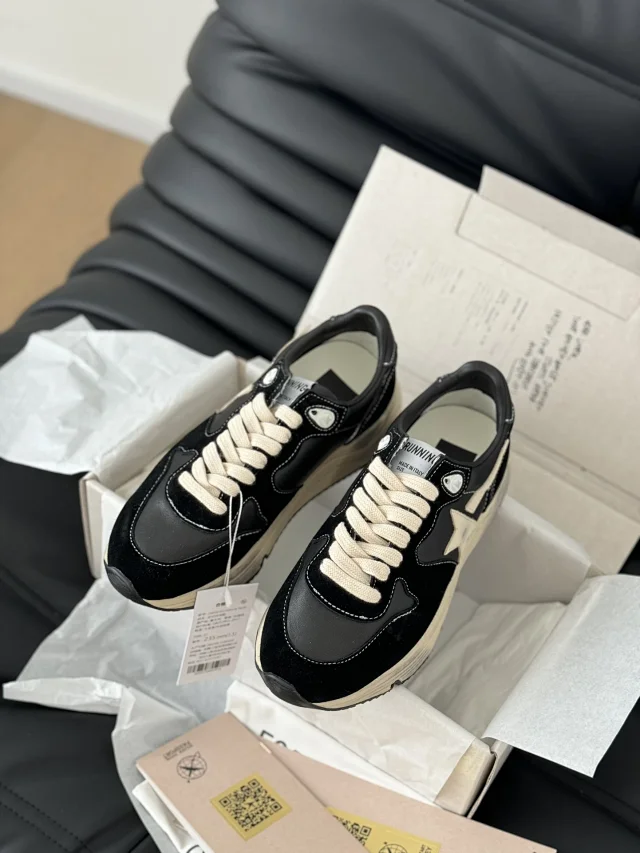Golden Goose Sneakers Dad-Star chunky star product detail image 58