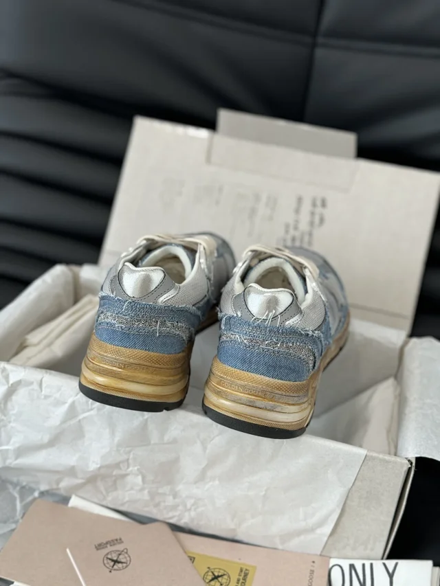 Golden Goose Sneakers Dad-Star chunky star product detail image 11