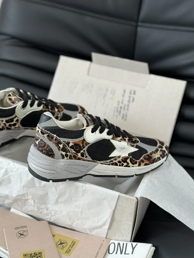 Golden Goose Sneakers Dad-Star chunky star product detail image 69