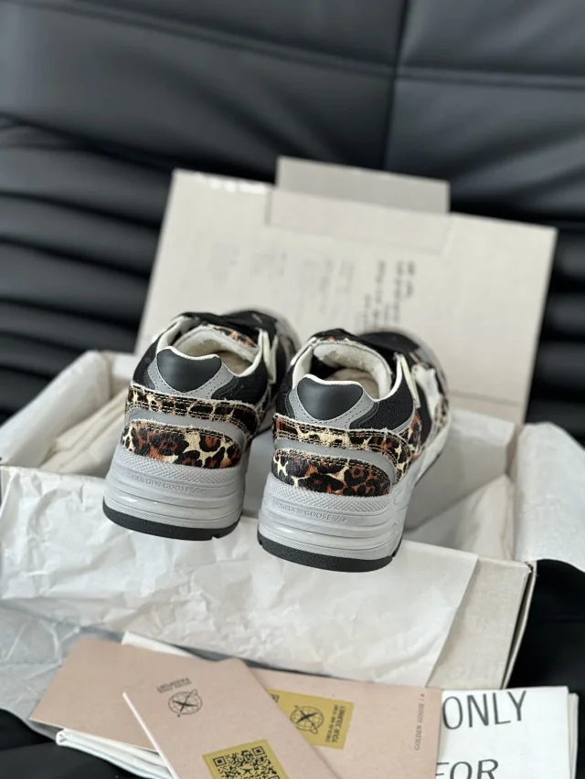 Golden Goose Sneakers Dad-Star chunky star product detail image 68