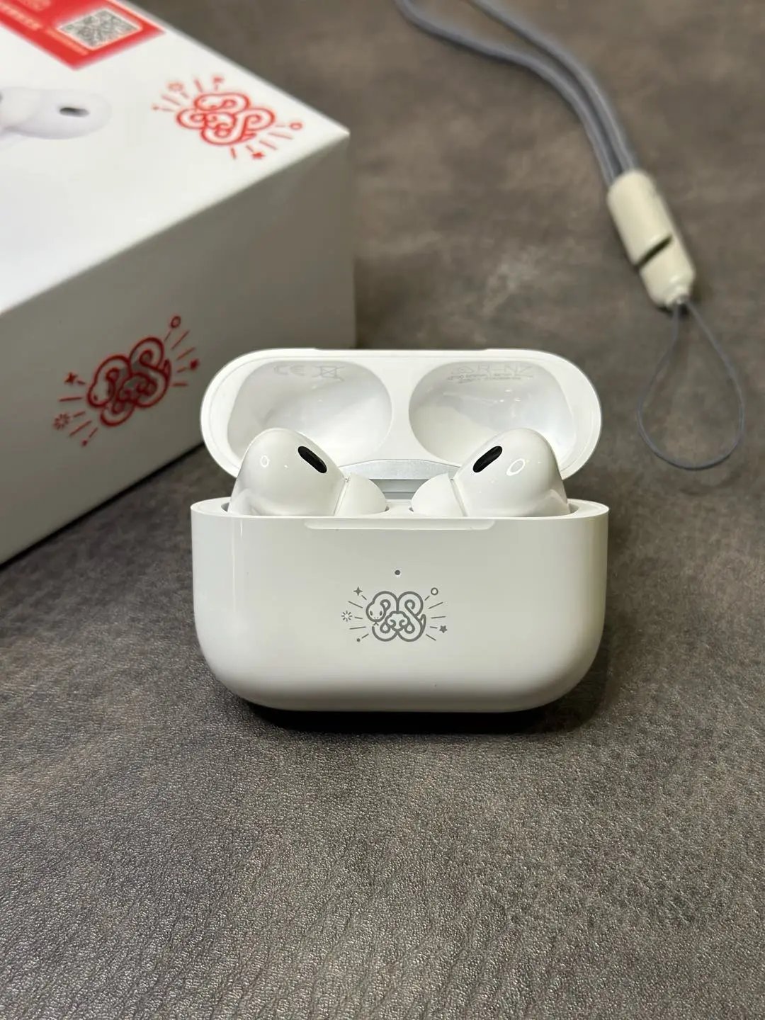 Air pro 2 Year of the Snake Limited TOP