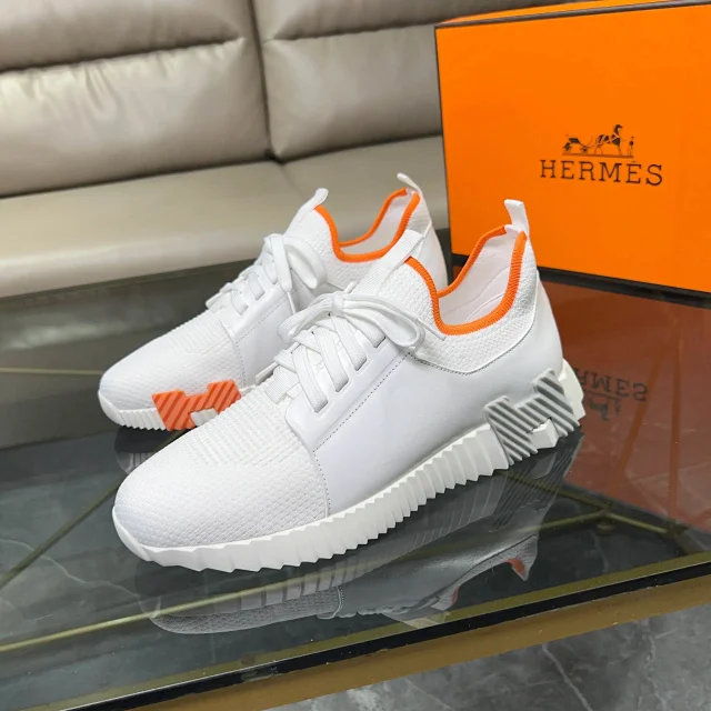 Hermès Sneakers Lace-Up with Serrated Soles and Contrast Heel Inserts product detail image 14