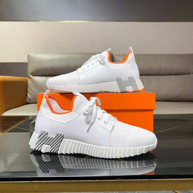 Hermès Sneakers Lace-Up with Serrated Soles and Contrast Heel Inserts product detail image 17