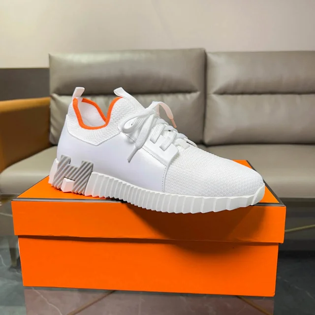 Hermès Sneakers Lace-Up with Serrated Soles and Contrast Heel Inserts product detail image 15
