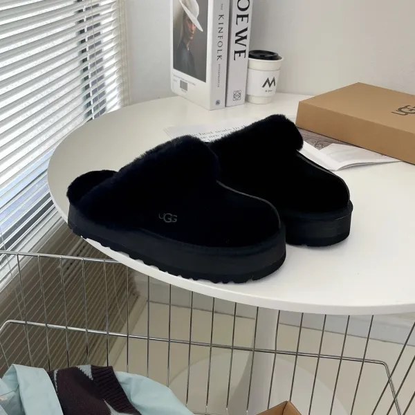 UGG Fluff Yeah Platform Slipper Black - 1