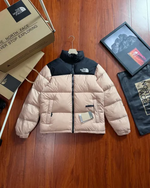 The North Face 1996 Retro Nuptse Jacket Beige/Black Down-Jacket - 1