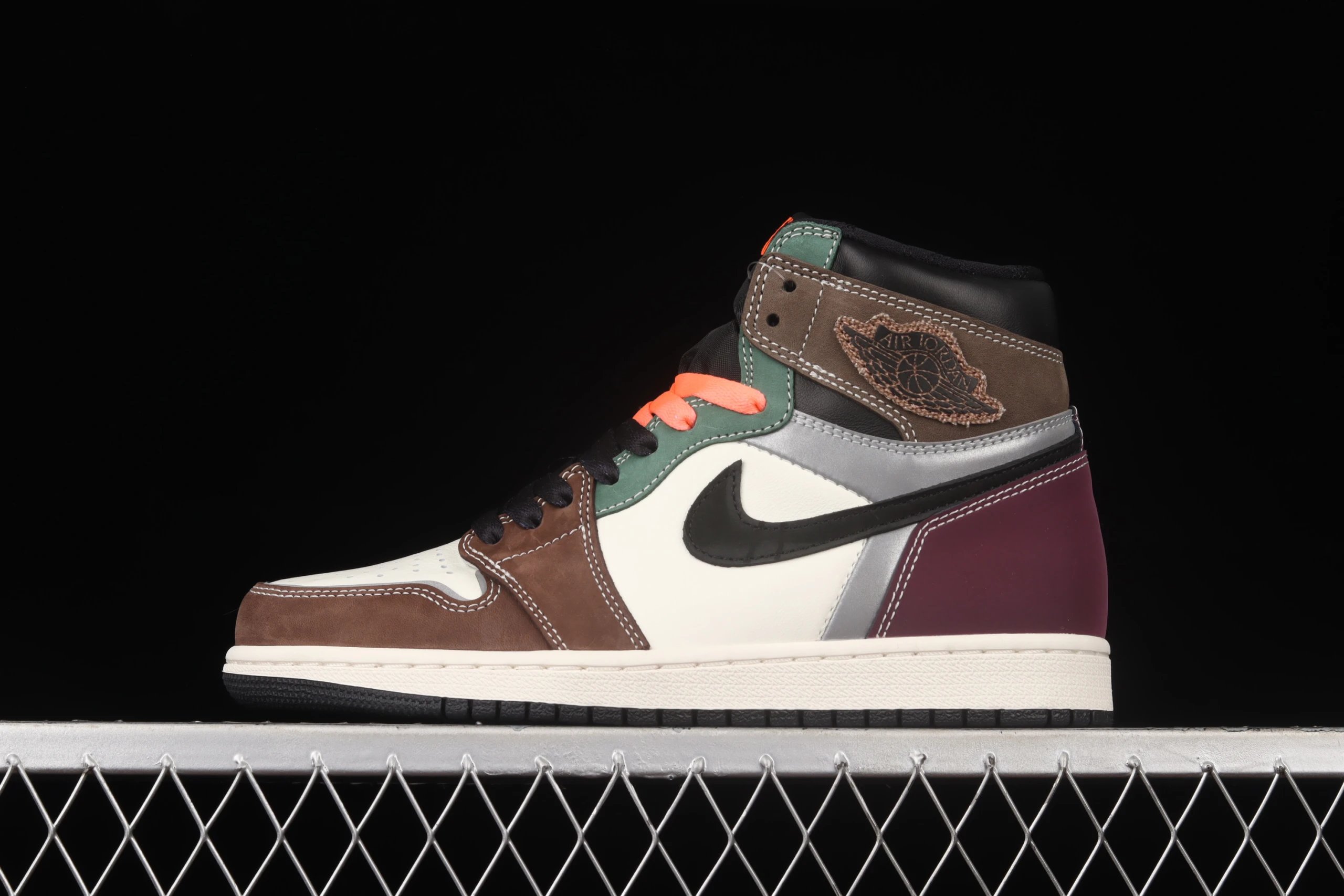 Air Jordan 1 High OG 'Rust Pink' Sneakers