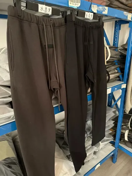 Fear of God Essentials Gray Sweatpants - 3