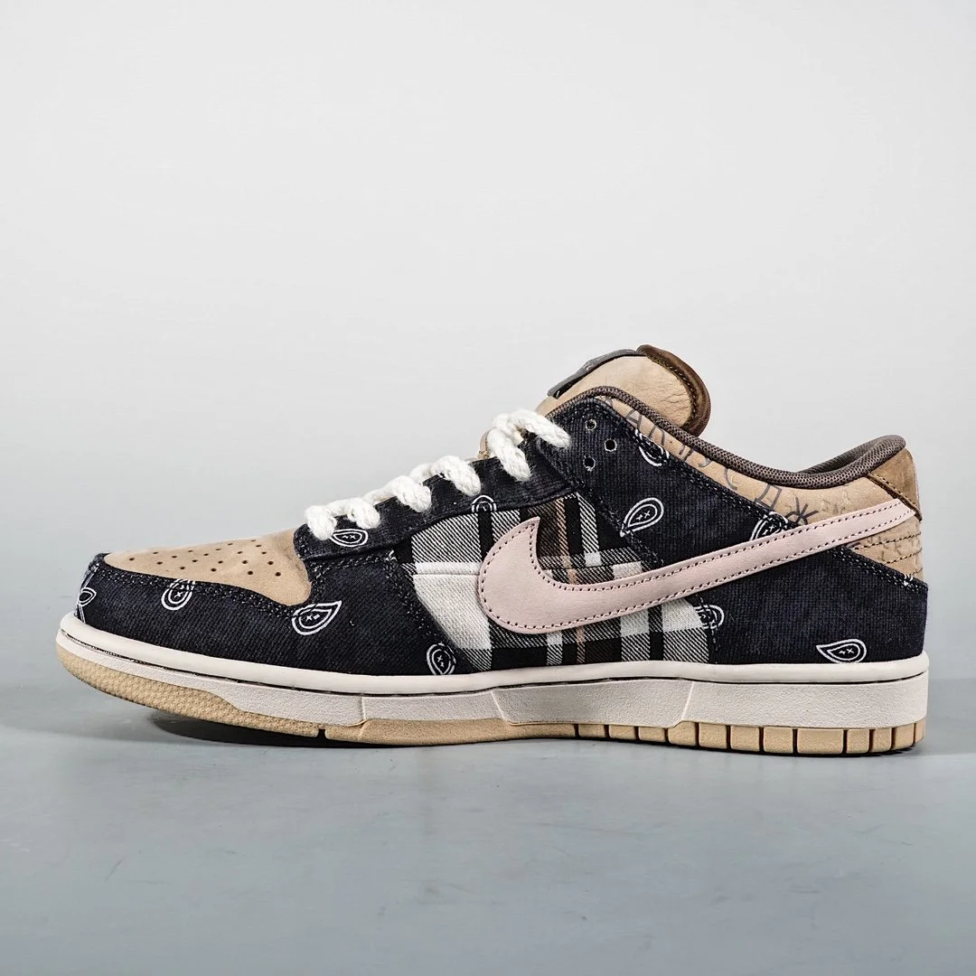 包邮原装Travis Scott x Nike SB Dunk Low腰花果空军一号阿迪鞋子耐克 