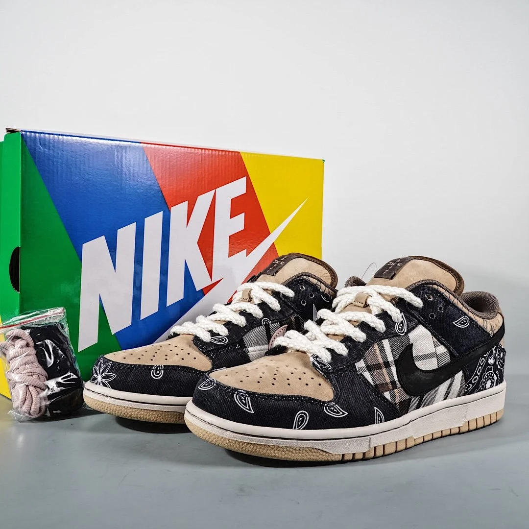 包邮原装Travis Scott x Nike SB Dunk Low腰花果空军一号阿迪鞋子耐克 