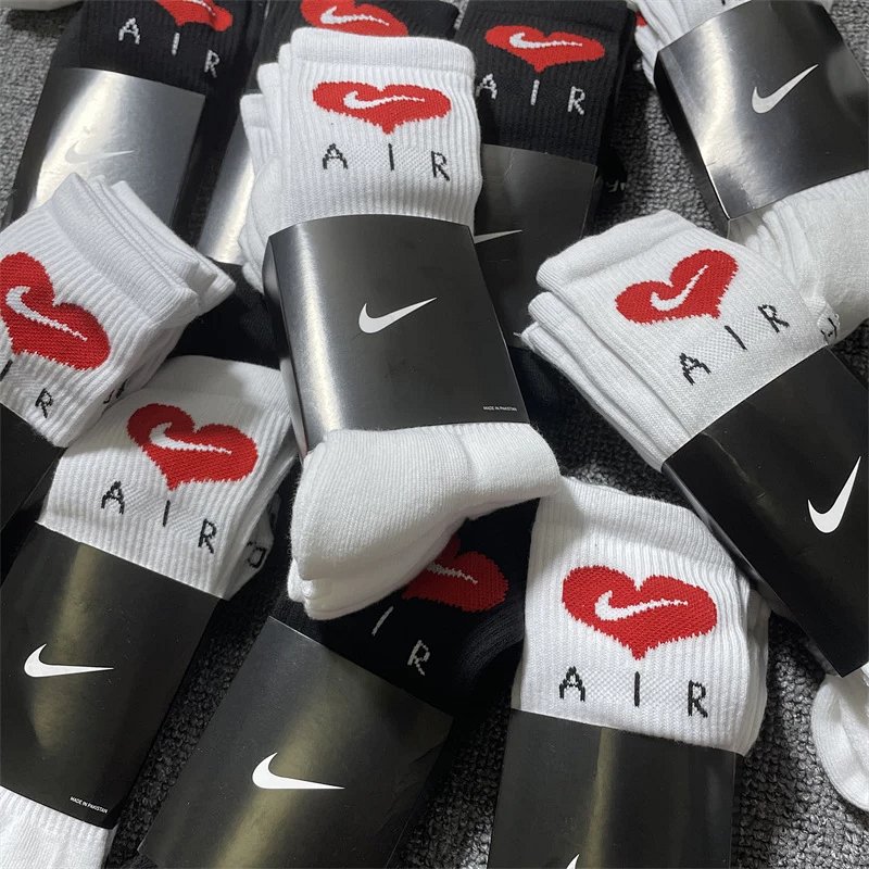 love boy heart 3 paris socks